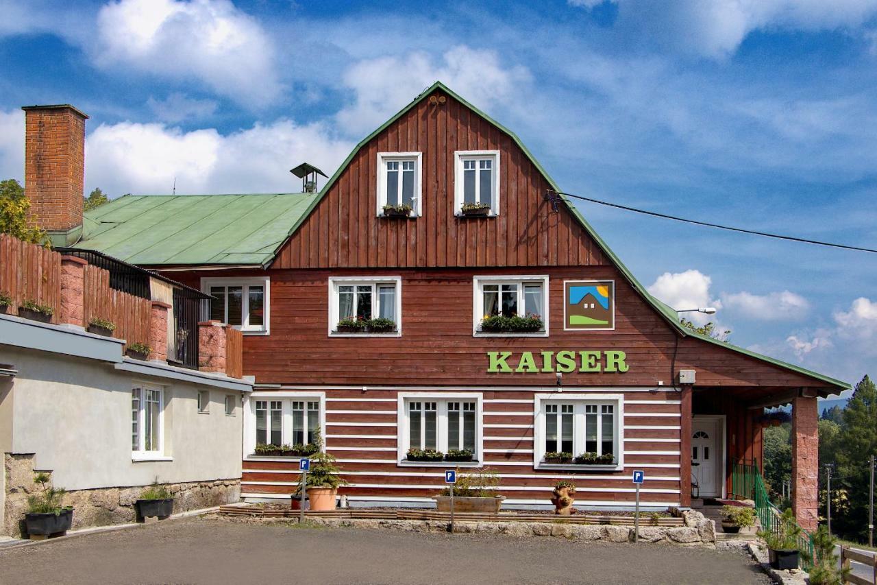 Rodinny Hotel Kaiser Desna  Exterior photo